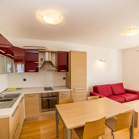 Villa Tucepi Beach *