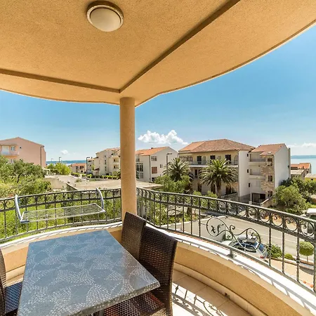 Villa Tucepi Beach Apartment Tucepi