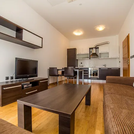 Villa Tucepi Beach Apartman *