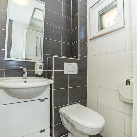 Apartment Villa Tucepi Beach *
