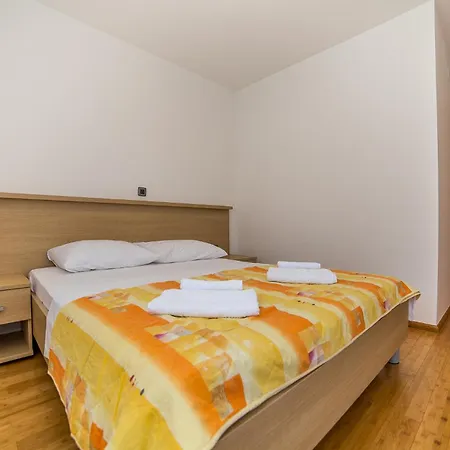 Villa Tucepi Beach Apartment