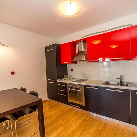 Villa Tucepi Beach Apartment