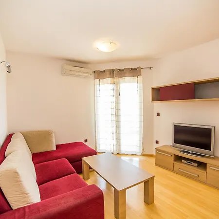 Apartment Villa Tucepi Beach