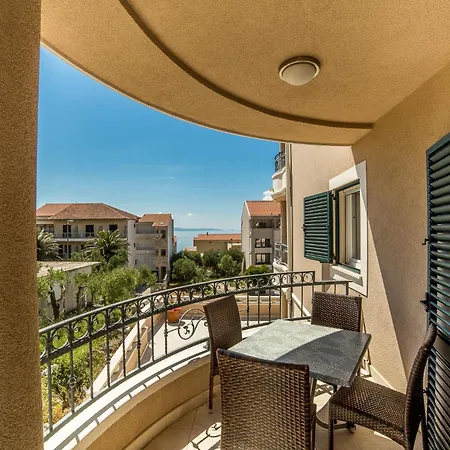 Апартаменты Villa Tucepi Beach Тучепи