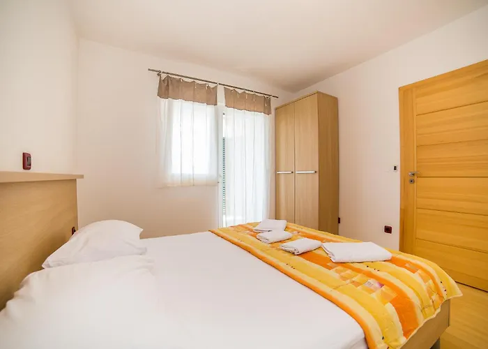 Villa Tucepi Beach 公寓 *