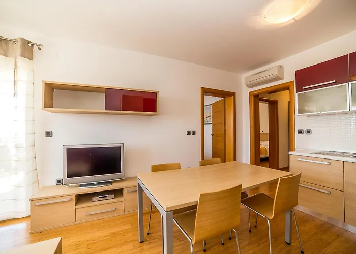 公寓 Villa Tucepi Beach *