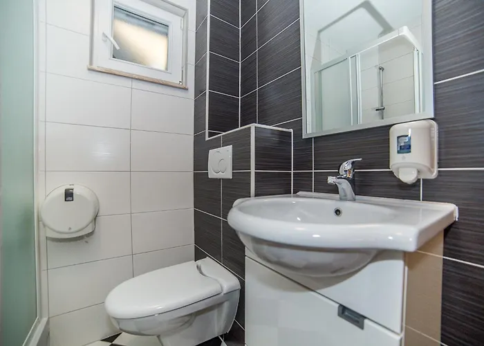 Villa Tucepi Beach 图彻皮