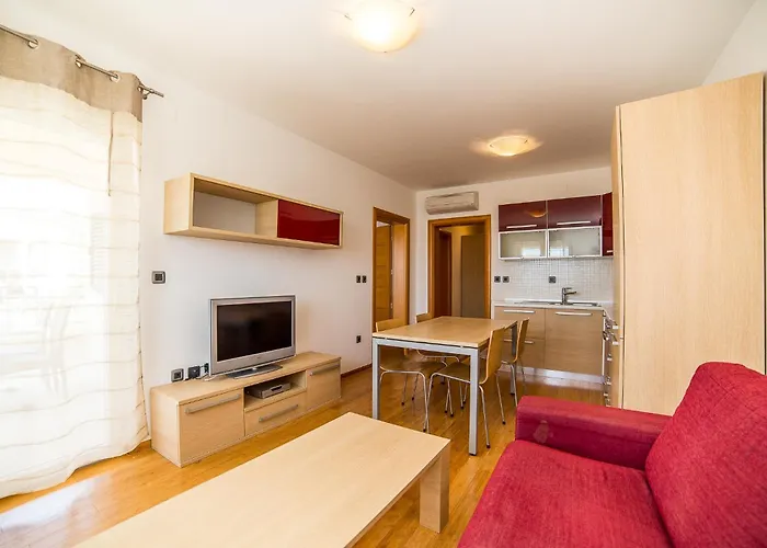 Villa Tucepi Beach *