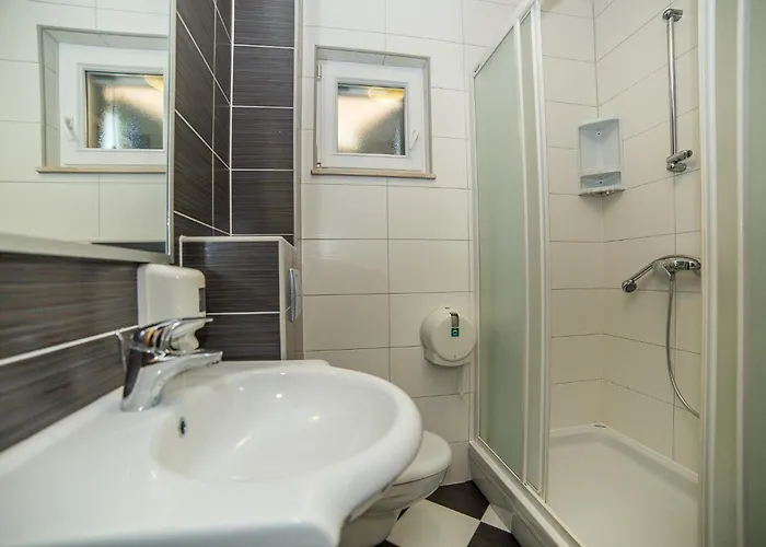 Villa Tucepi Beach 公寓